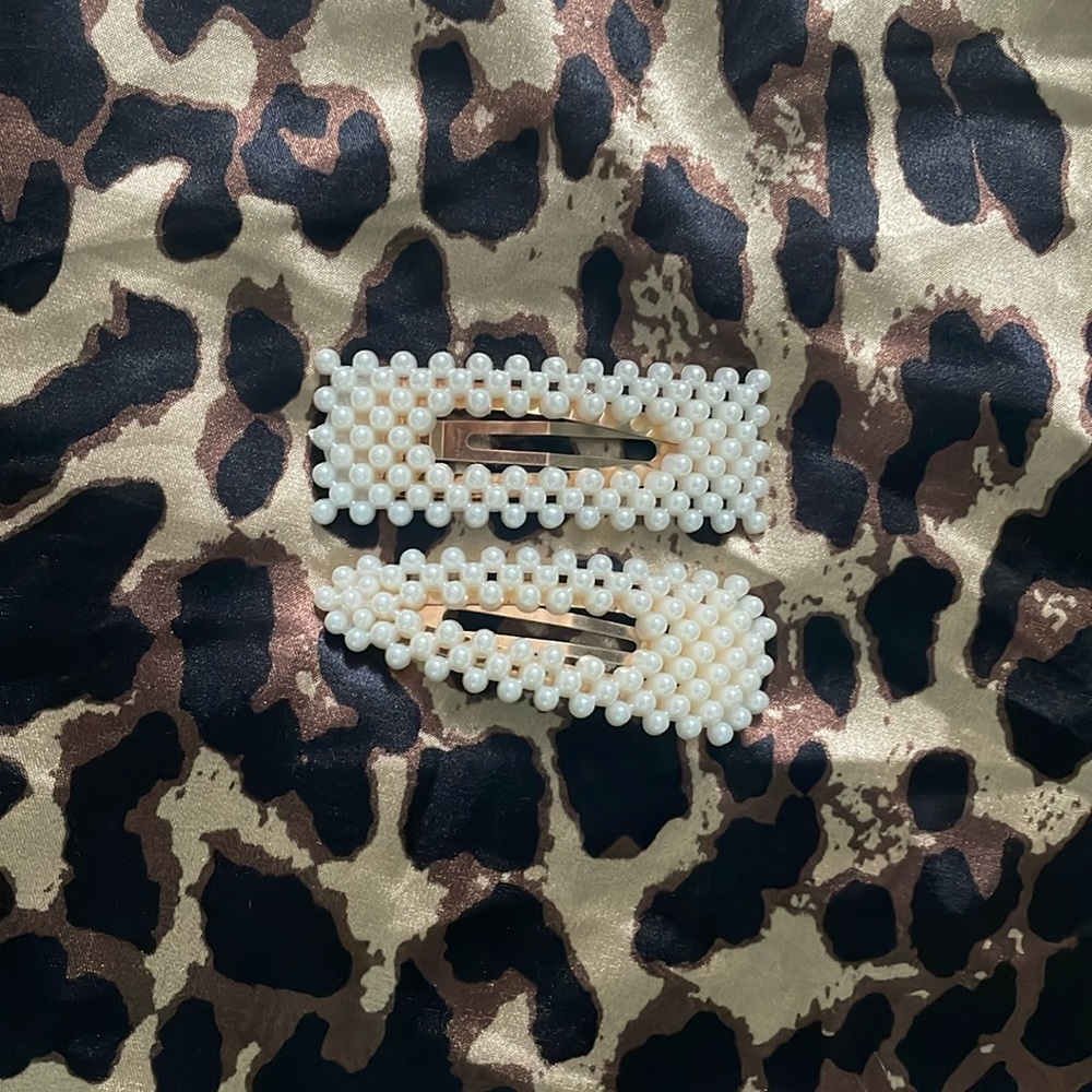 Pearl Hair Clips - New